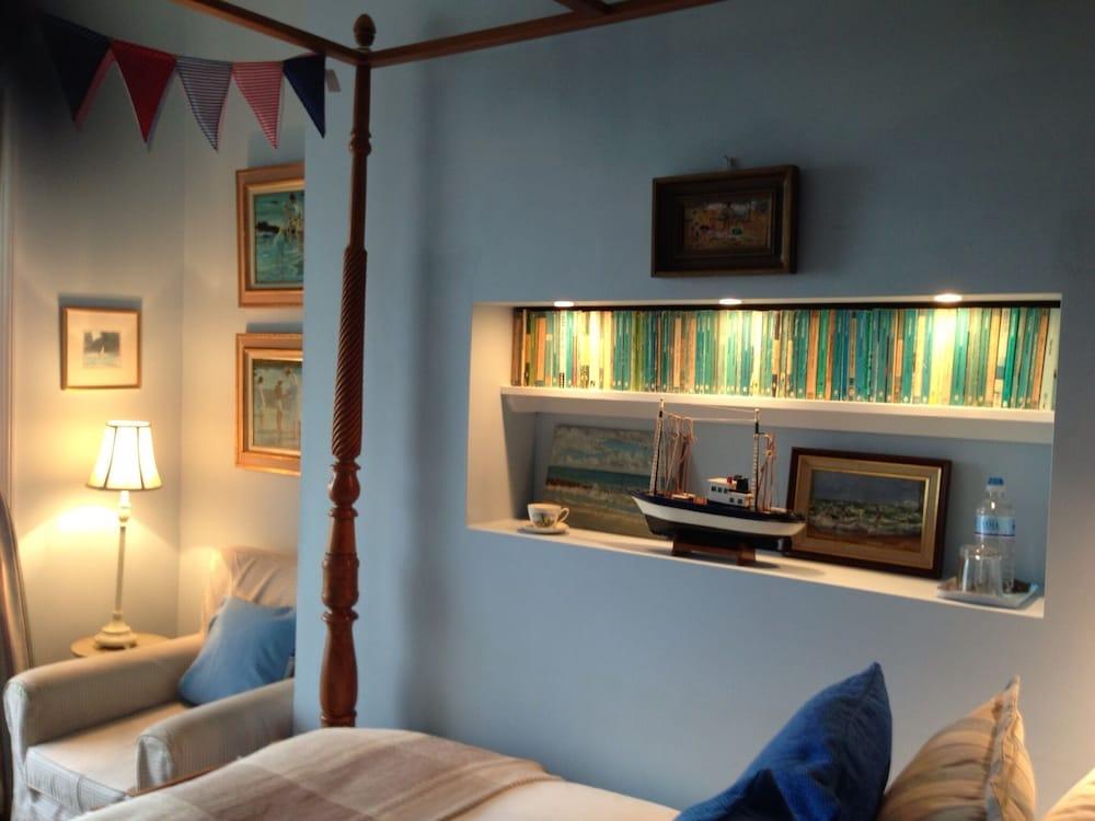The Royal Harbour Hotel