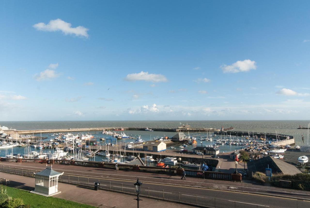 The Royal Harbour 3*