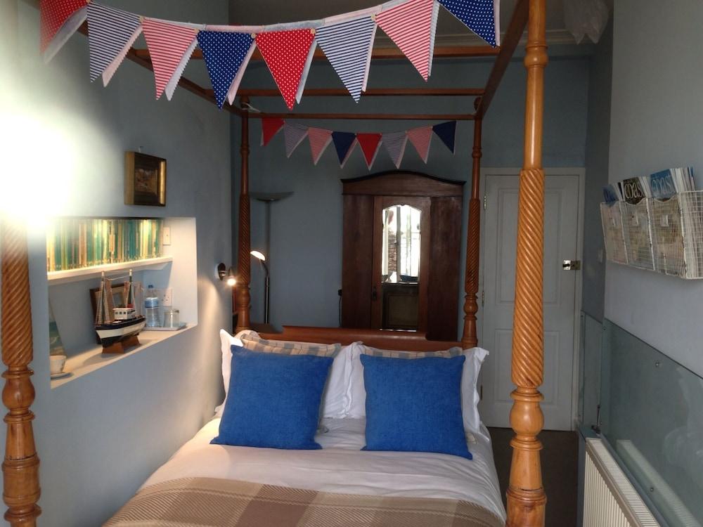 The Royal Harbour Hotel 3*