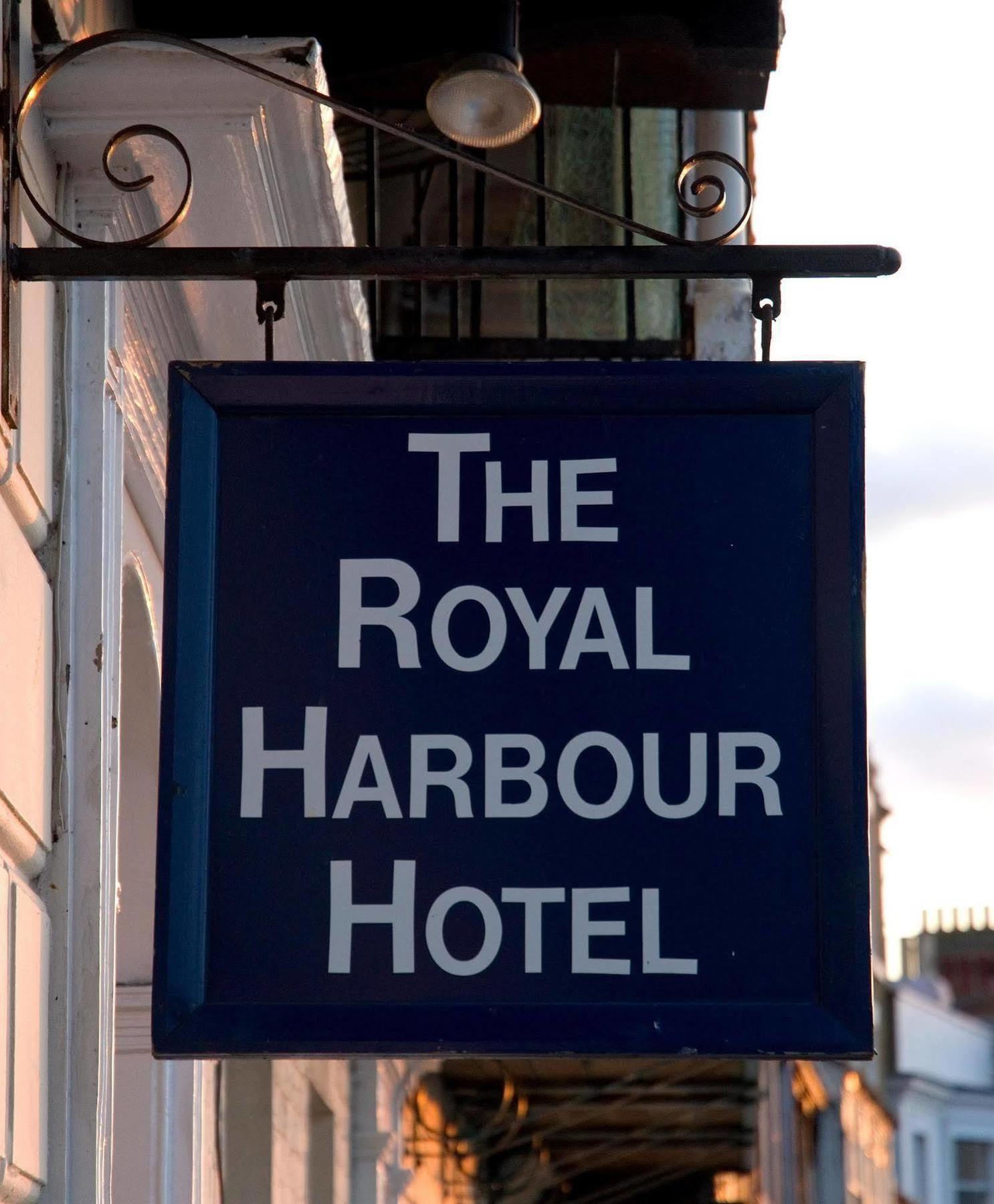 The Royal Harbour Hotel 3*